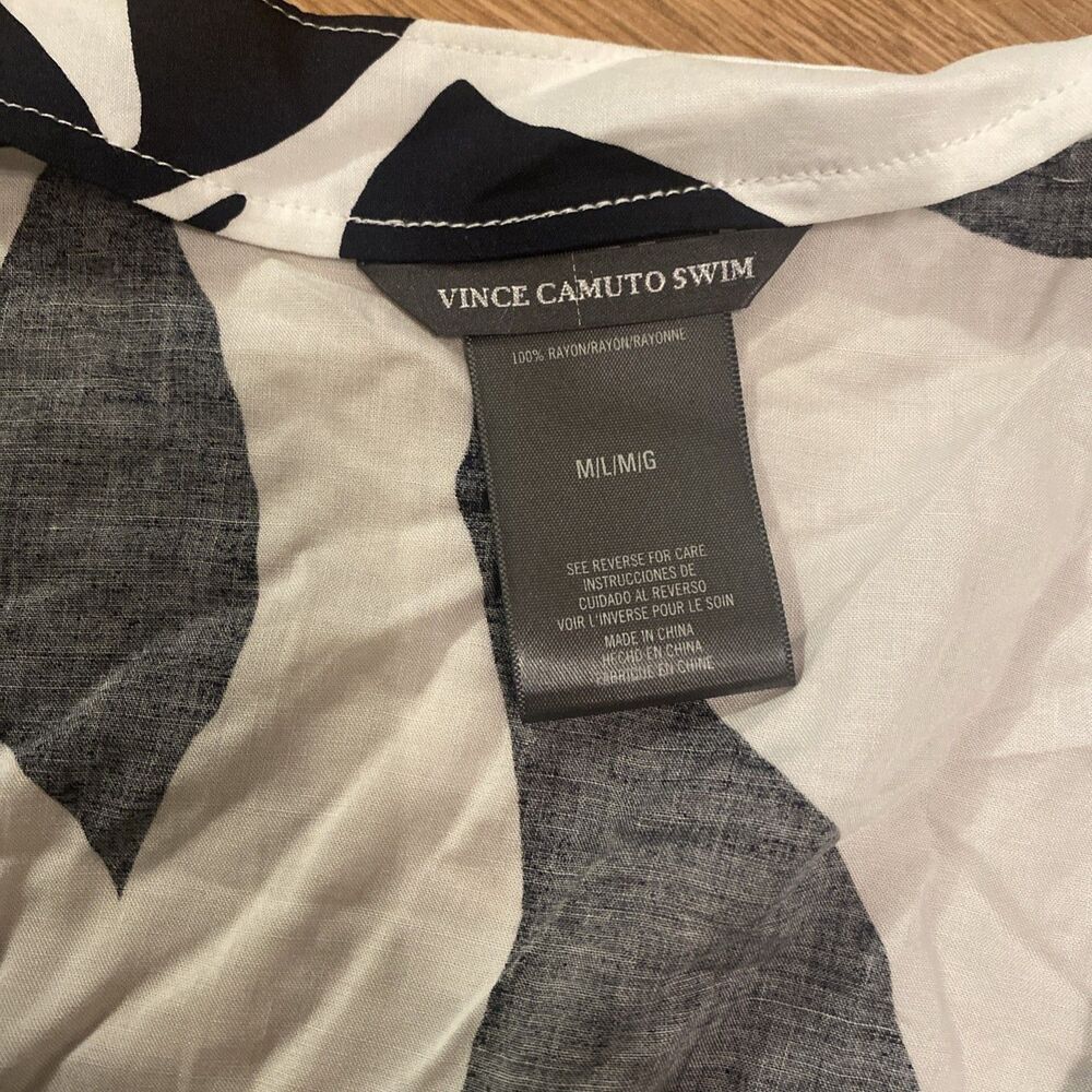 Vince Camuto Women's Printed Front-Tie Robe Swim Cover-Up Size M/L $150 NWT - Picture 8 of 10